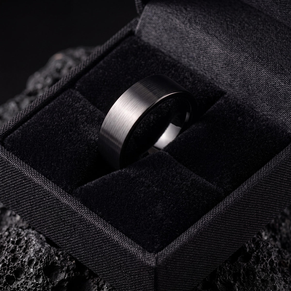 Tungsten Wedding Band,Mens Tungsten Wedding Band,Wedding Band Women,His and Her Wedding Bands,Male Wedding Band Gunmetal 8mm,Mens Ring Black