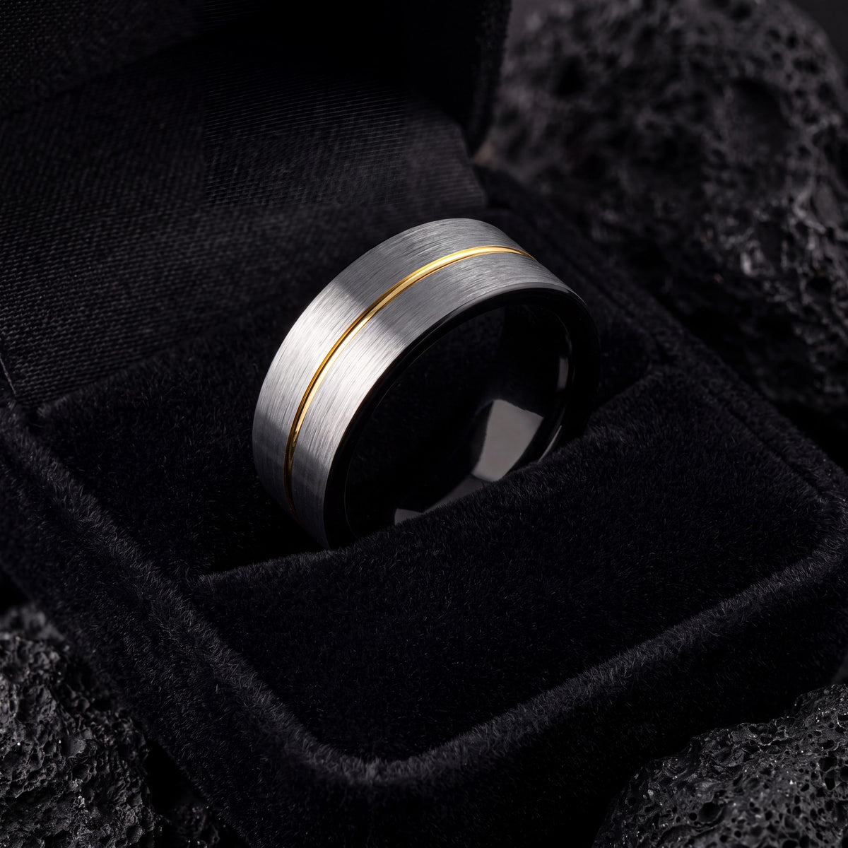 Wedding Bands,Mens Tungsten Wedding Band,His and Hers Wedding Bands,Weddingband,Hammered Gold Wedding Band Men,Rings Silver,Mens Rings Black