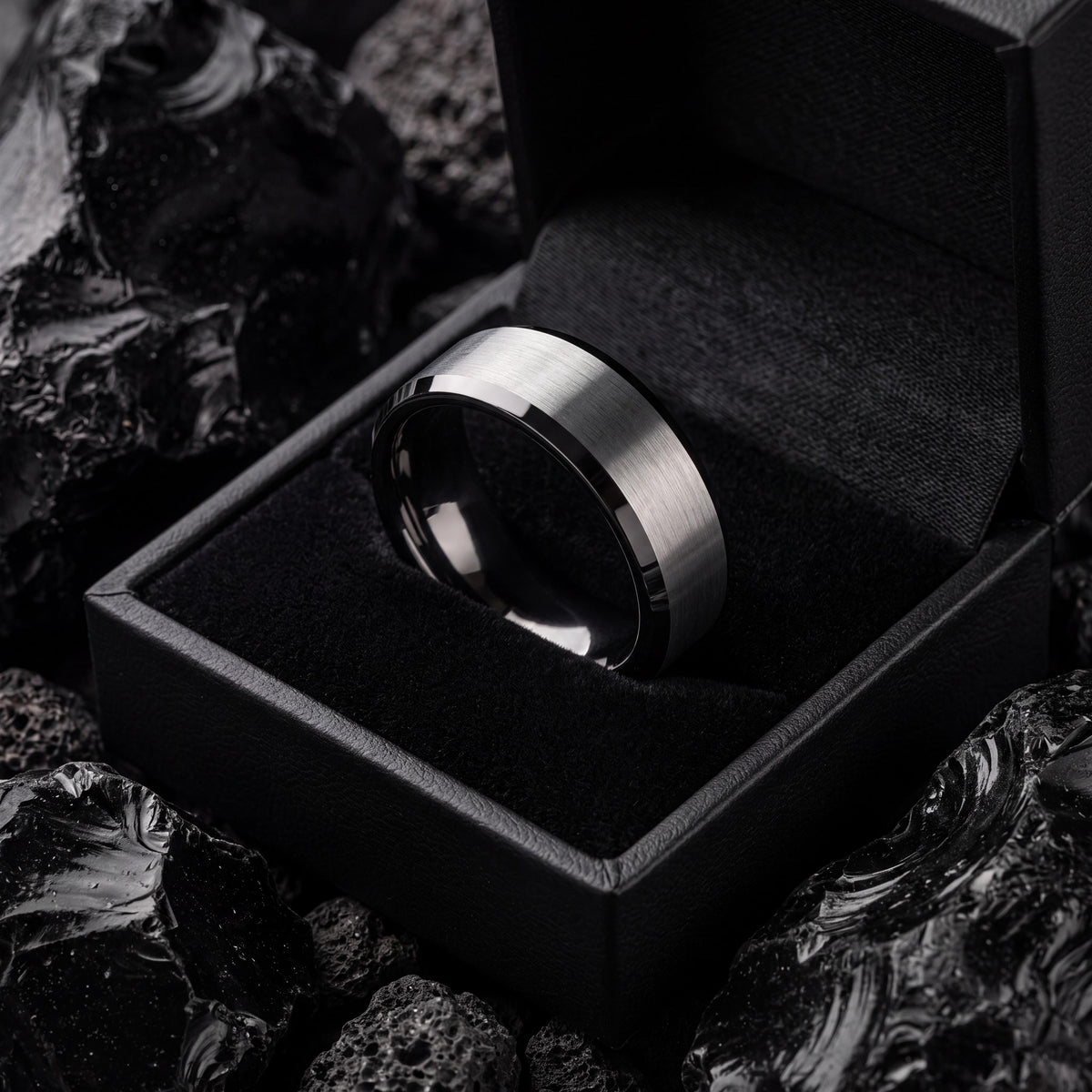 Mens Wedding Band,Mens Wedding Band Tungsten,Unique Wedding Rings,Contour Wedding Band,Male Wedding Band Gunmetal 8mm,Statement Rings Silver