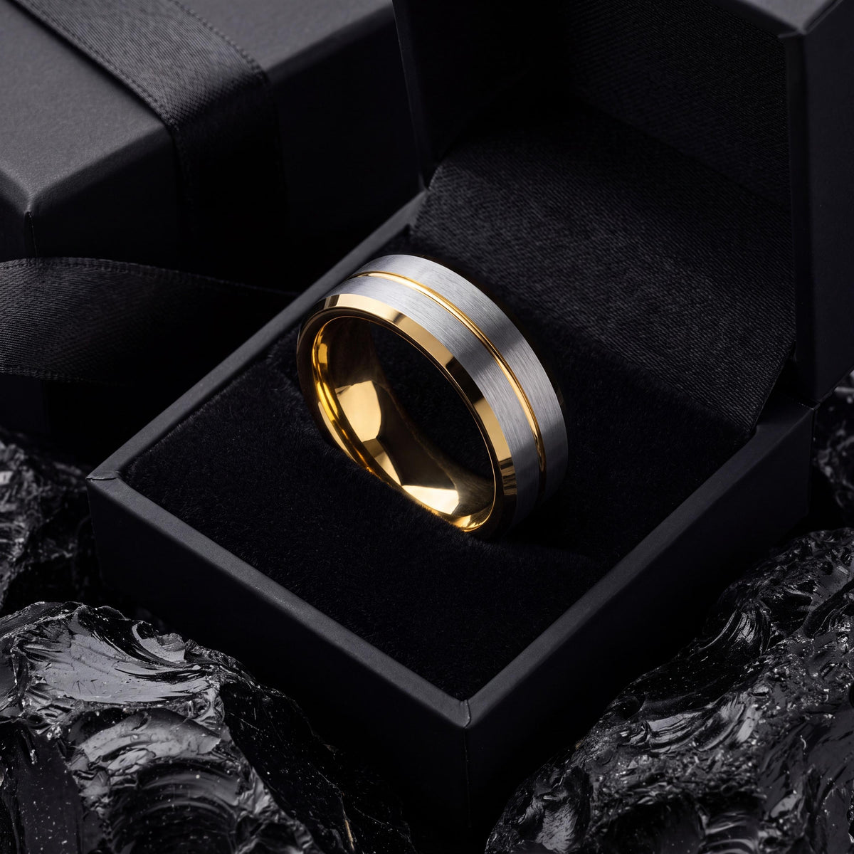 Mens Tungsten Wedding Band,Wedding Band Men,Wedding Bands Minimalist,Simple Gold Band,Mens Hammered Silver Rings,Silver and Gold Ring Set,10