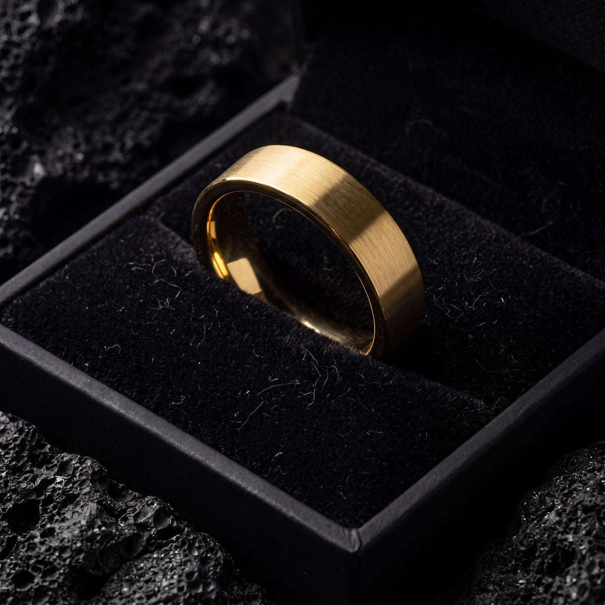 Tungsten Gold Rings For Women - 18K Gold Wedding Band - Personalized Gifts For Men - Birthday Gifts For Her - Christmas Gifts For Him