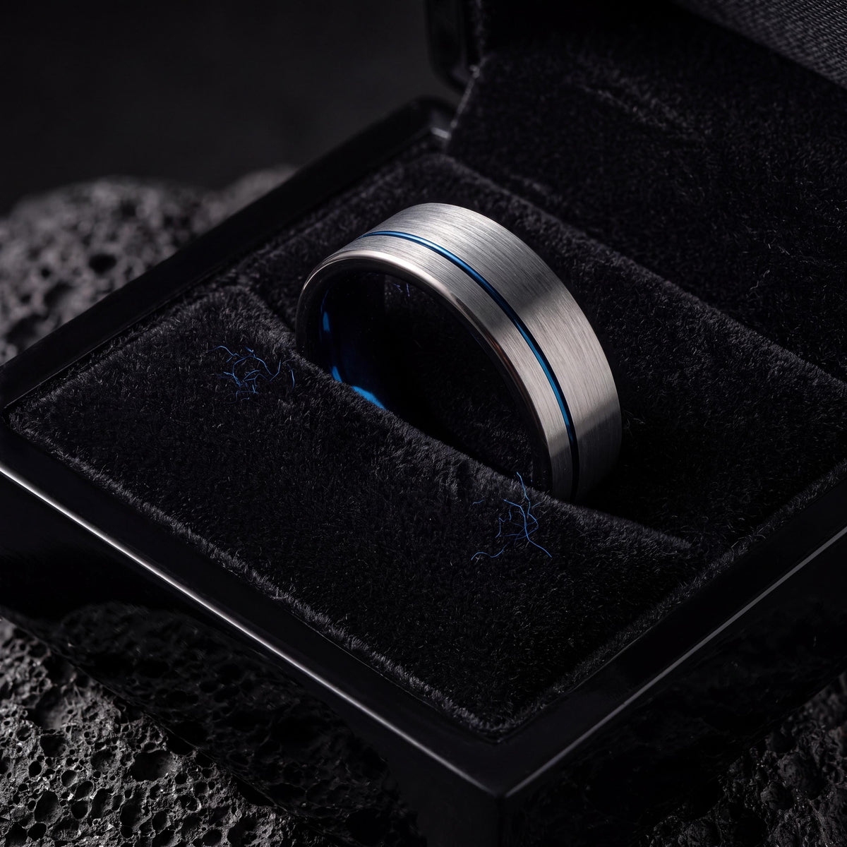 Mens Wedding Band Tungsten,Wedding Bands Women Unique,His and Hers Wedding Rings,Male Wedding Band Gunmetal 8mm,Silver Rings,Mens Rings Blue