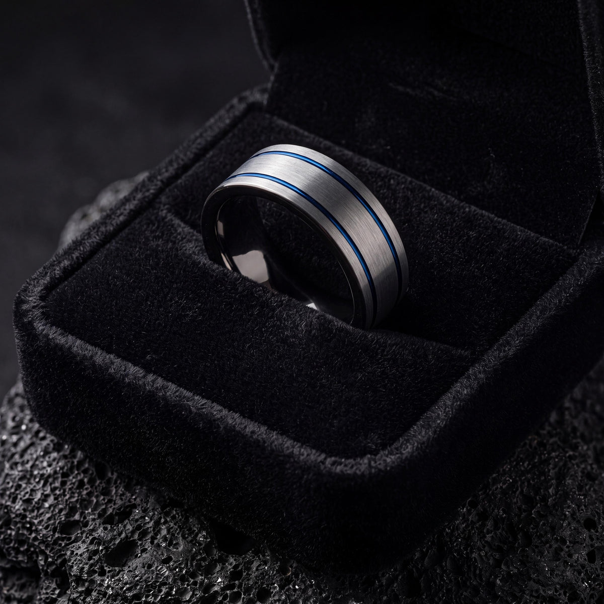 Tungsten Wedding Band,Matching Wedding Bands His and Hers,Contour Wedding Band,Male Wedding Band Gunmetal 8mm,Silver Band,Mens Rings Blue,10